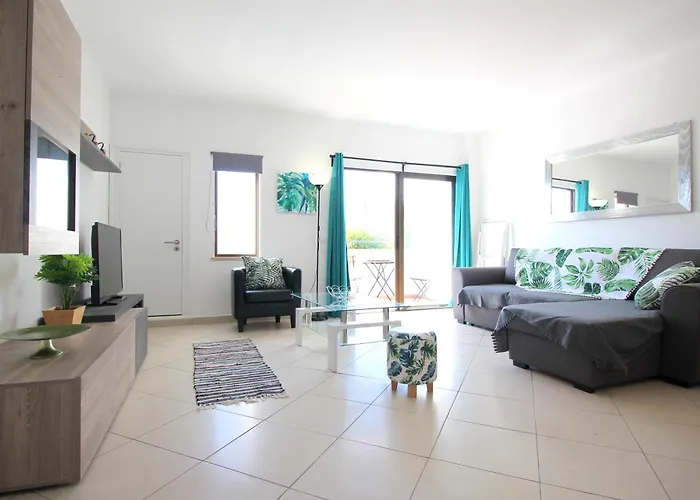 Avec Piscine - Daire