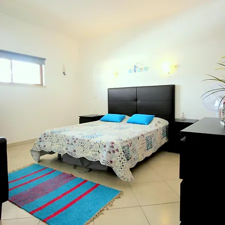 Avec Piscine - Apartment
